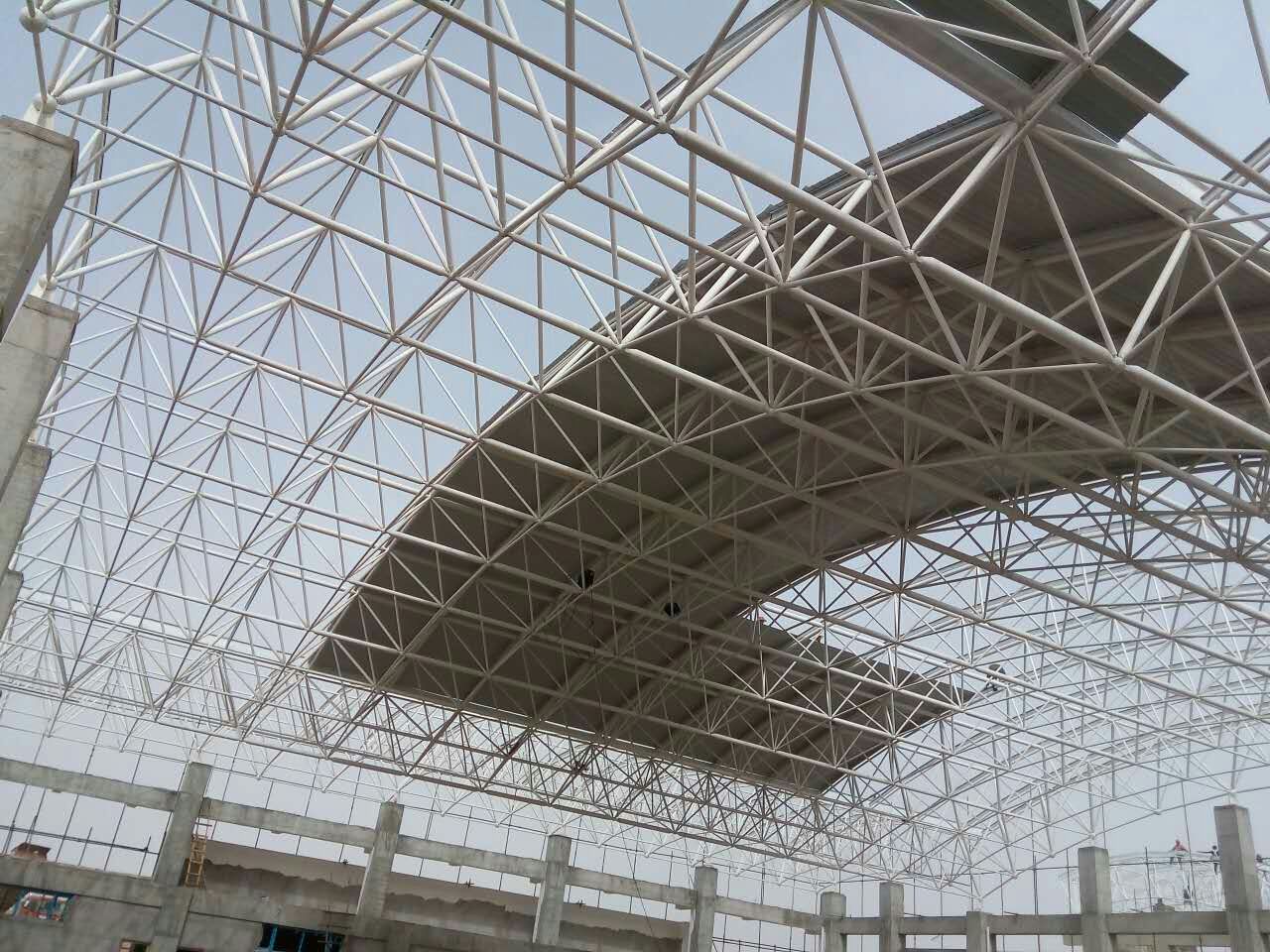 西藏青島一汽網架