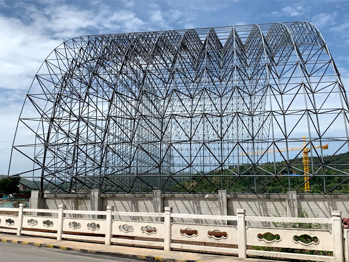 黑龍江山寨礦儲煤棚網架
